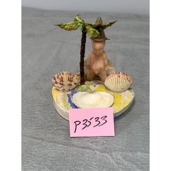 Vintage Kitsch Beach Scene With Shells & Figurine - Picture 8 of 8
